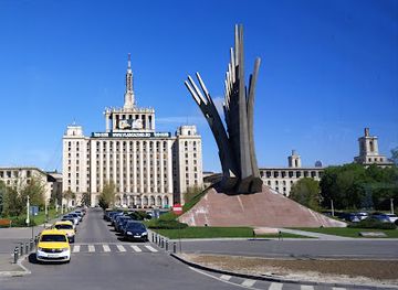 romania/bucharest/landmark/monumentul-aripi