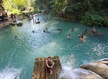 philippines/siquijor/landmark/cambugahay-falls