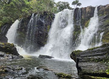 zambia/eastern-province/landmark/nyambwezu-falls