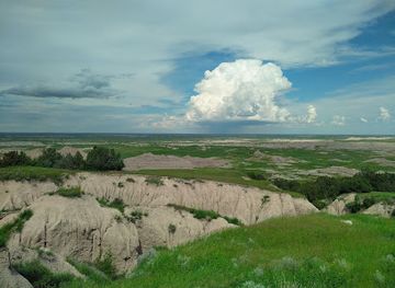 south-dakota/great-plains/landmark/ancient-hunters-overlook
