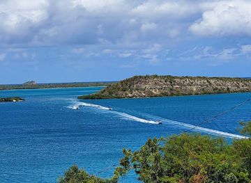 antigua-and-barbuda/saint-john/landmark/antigua-rainforest-canopy-tour