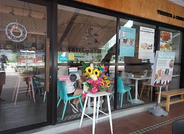 singapore/tampines/landmark/three-s-a-crowd