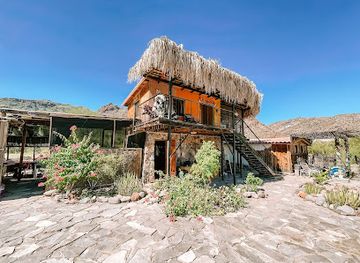 mexico/baja-california-peninsula/landmark/baja-glamping