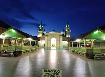 indonesia/riau-islands/landmark/sultan-riau-grand-mosque