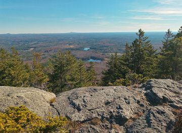 new-hampshire/mount-monadnock/landmark/mt-monadnock-site