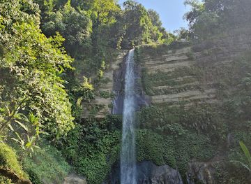 bangladesh/sylhet-division/landmark/madhabkunda-waterfall