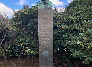 sweden/gothenburg/hisingen/landmark/gustav-iii-memorial