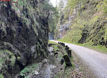 romania/cheile-nerei-national-park/landmark/cheile-brusturetului