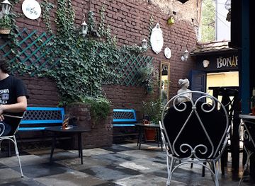 bosnia-and-herzegovina/zenica/landmark/cafe-bar-bonaparte