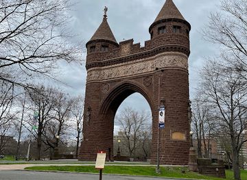 connecticut/greater-hartford/landmark/soldiers-sailors-memorial-arch