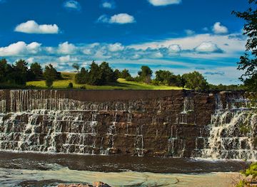 south-dakota/big-sioux-recreation-area/landmark/split-rock-park