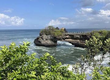 indonesia/bali/landmark/tanah-lot-temple