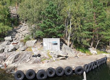 norway/lysefjord/landmark/bakken-kai