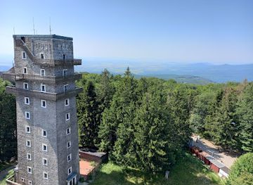 hungary/matra-mountains/landmark/magyarorszag-legmagasabb-pontja