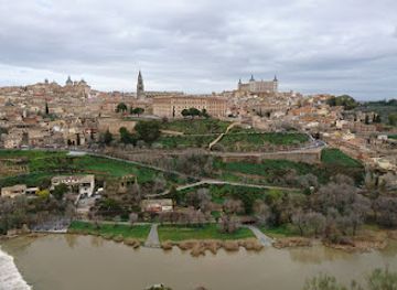 spain/toledo/jewish-quarter/landmark/plaza-de-santa-catalina