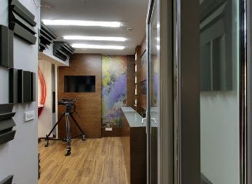 kosovo/dukagjin/landmark/radio-televizioni-dukagjini