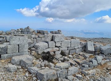 greece/dodecanese/landmark/temple-attaviros-zeus