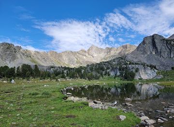 montana/big-sky/landmark/beehive-basin-trailhead