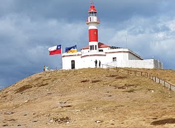 chile/patagonia/landmark/los-pinguinos-natural-monument