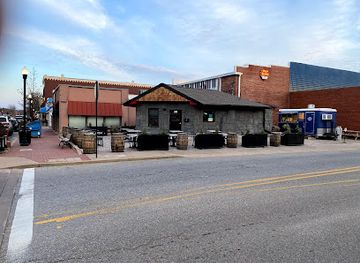 arkansas/bentonville/landmark/bentonville-dive