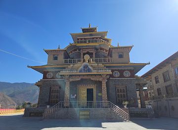 bhutan/chhukha-district/landmark/ugyen-pema-woedling-zangthopelri