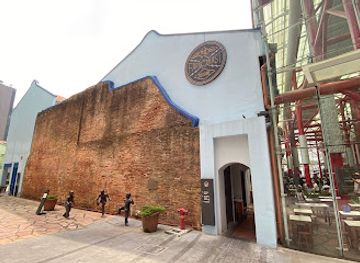singapore/west-region/landmark/old-wall-far-east-square