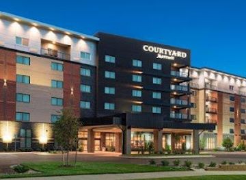 michigan/mount-pleasant/landmark/courtyard-mt-pleasant-at-central-michigan-university