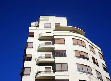 spain/valencia/l-eixample/landmark/edifici-patuel-longas