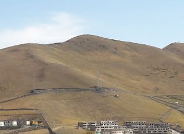 mongolia/khar-nuur/landmark/zaisan-monument