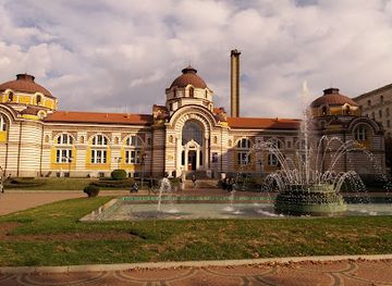 bulgaria/dobruja/landmark/central-baths-fountain