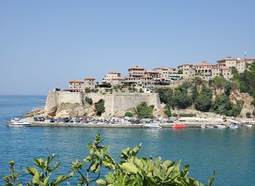 montenegro/ulcinj/landmark/small-beach