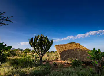 Loita Hills Basecamp - Maji Moto - Eco Tented Camp and Campsite