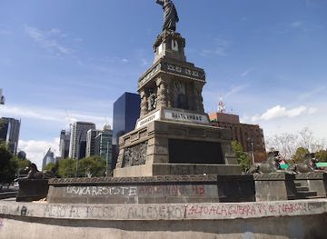 mexico/western-mexico/landmark/monument-to-cuauhtemoc