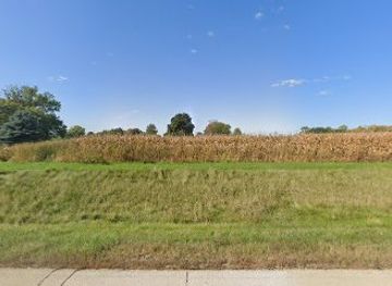 illinois/northwestern-illinois/landmark/5-flags-living-memorial