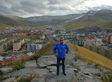 mongolia/ikh-nuur-basin/landmark/zaisan-monument