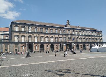 italy/naples/spaccanapoli/landmark/royal-palace-of-naples