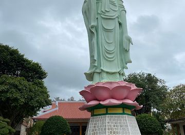 vietnam/quy-nhon/landmark/long-khanh-pagoda