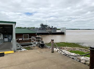 indiana/southern-indiana/landmark/uss-lst-325