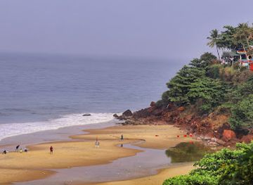 india/varkala/landmark/varkala-beach