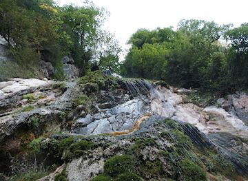 georgia/racha-lechkhumi-and-kvemo-svaneti/landmark/mukhura-waterfall-tskalmetchkheri