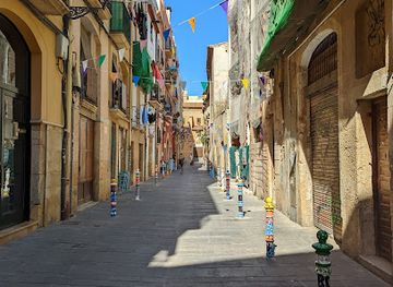 spain/tarragona/landmark/pilons-street
