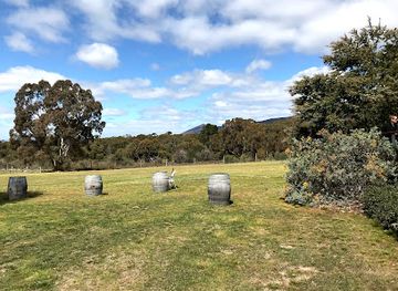 australia/grampians/landmark/fallen-giants-vineyard
