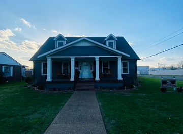 tennessee/duck-river-valley/landmark/meriwether-s-retreat-bed-and-breakfast