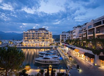 montenegro/tivat/landmark/porto-montenegro