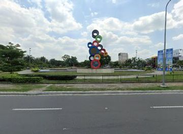 philippines/angeles-city/balibago/landmark/30th-southeast-asian-games-monument