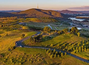 australia/canberra/landmark/national-arboretum-canberra