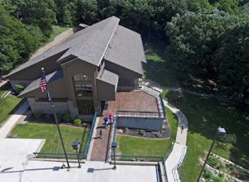 iowa/sioux-city/landmark/dorothy-pecaut-nature-center