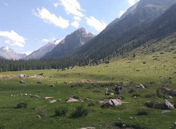 kyrgyzstan/kemin/landmark/barskoon-waterfall