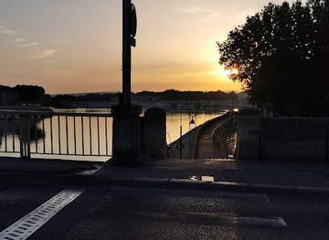 france/avignon/landmark/pont-de-trinquetaille