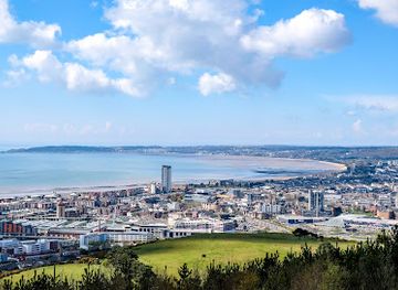 united-kingdom/west-glamorgan/landmark/cwtsh-hostel